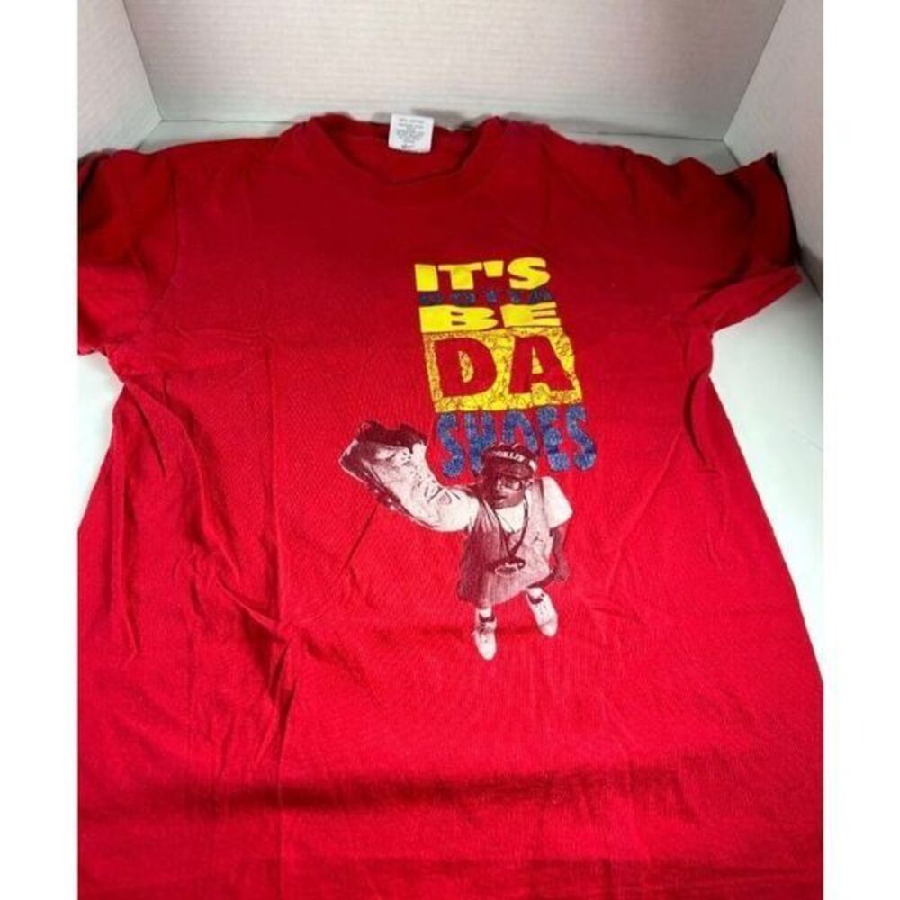 Vintage Nike 90s Jordan & Spike Lee Its gotta be the shoes Red tee size M
